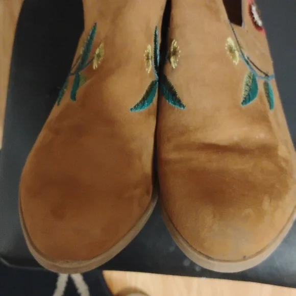 Indigo Brown Ankle Boots with Floral Embroidery - Picture 9 of 9